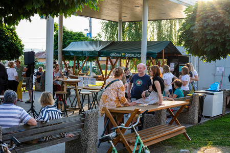 ZA NAMI ŠE ENA USPEŠNA SRČNA KUHNA NA PLACU (25.5.2026)